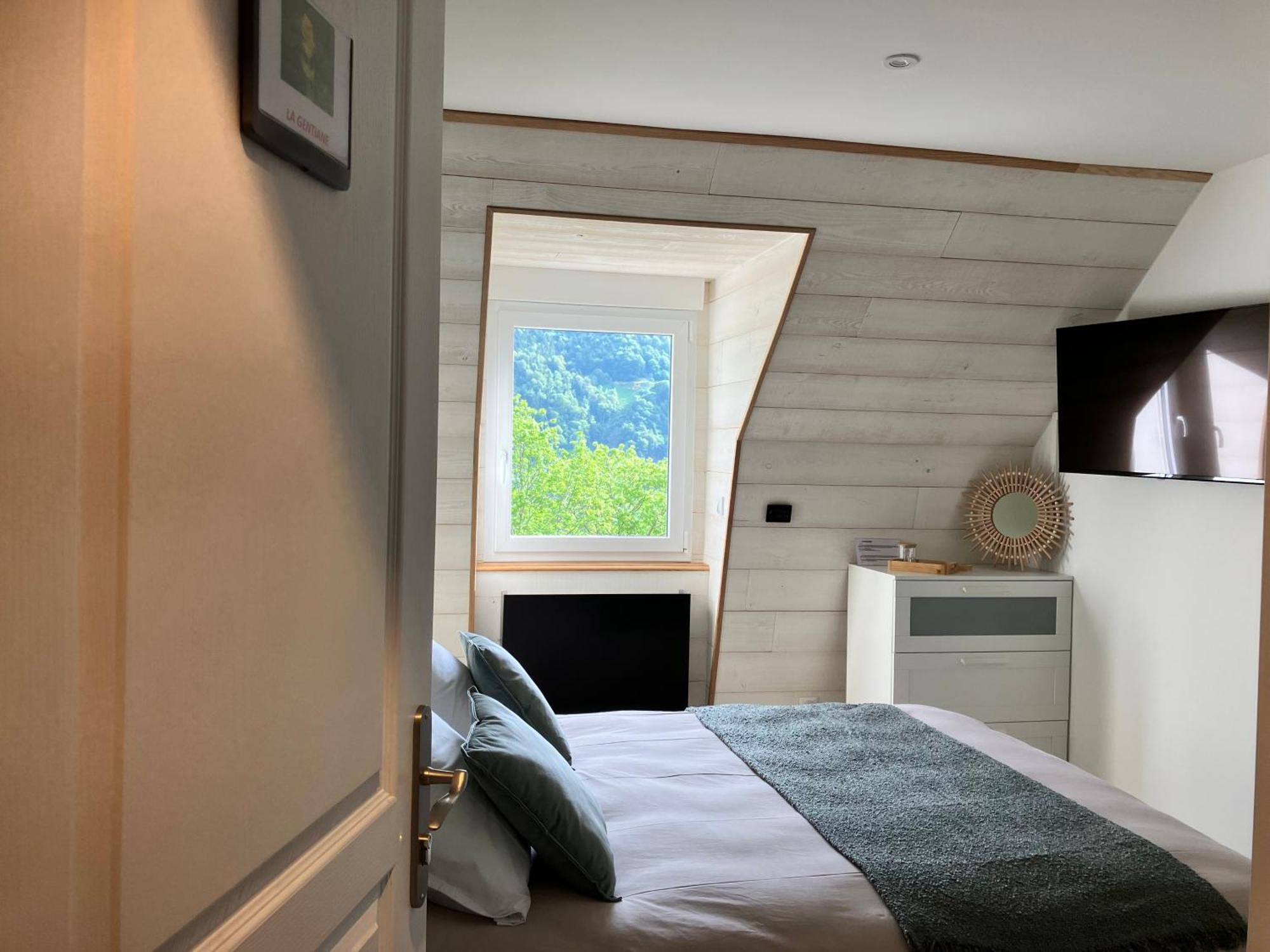 Bed and Breakfast La Gentiane Le Falgoux Экстерьер фото
